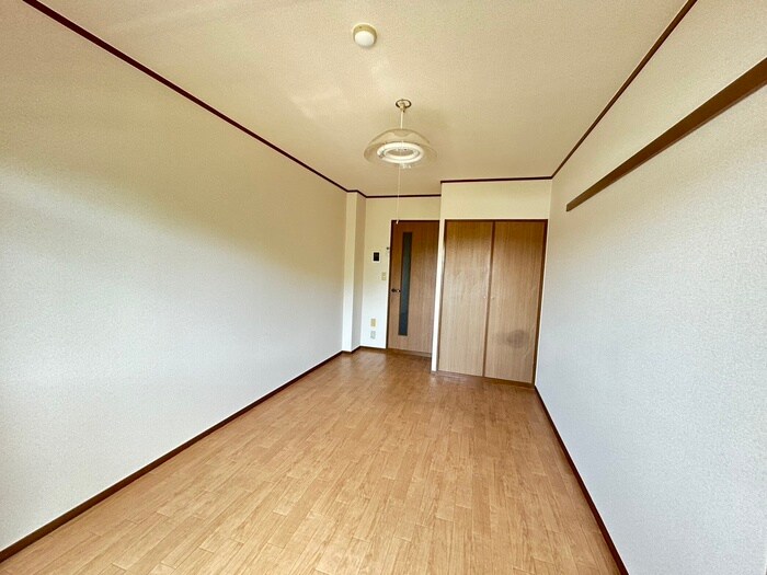 物件内観写真9　(居室)