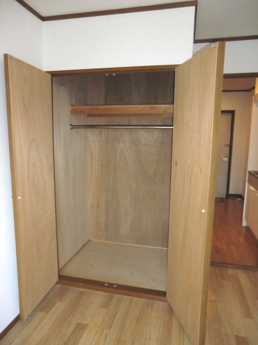 物件内観写真10　(収納)