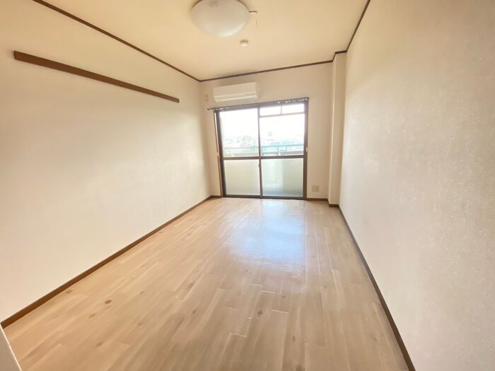 物件内観写真10　(居室)