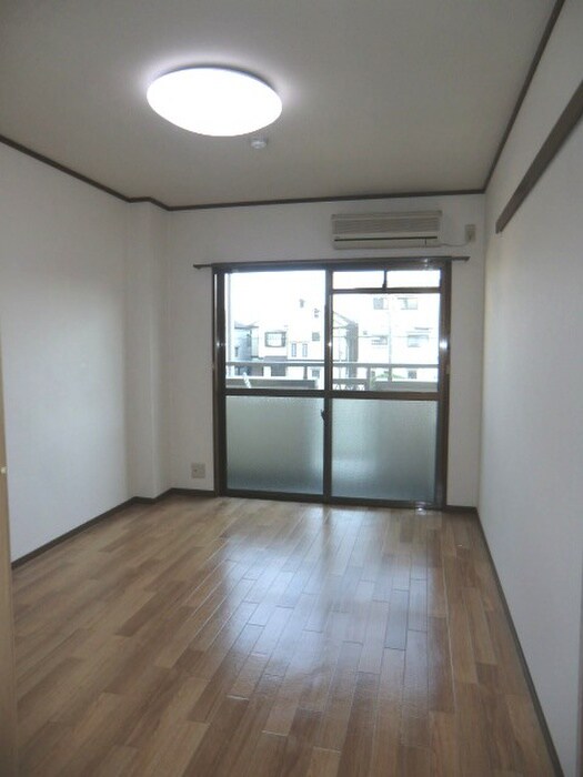 物件内観写真12　(居室)