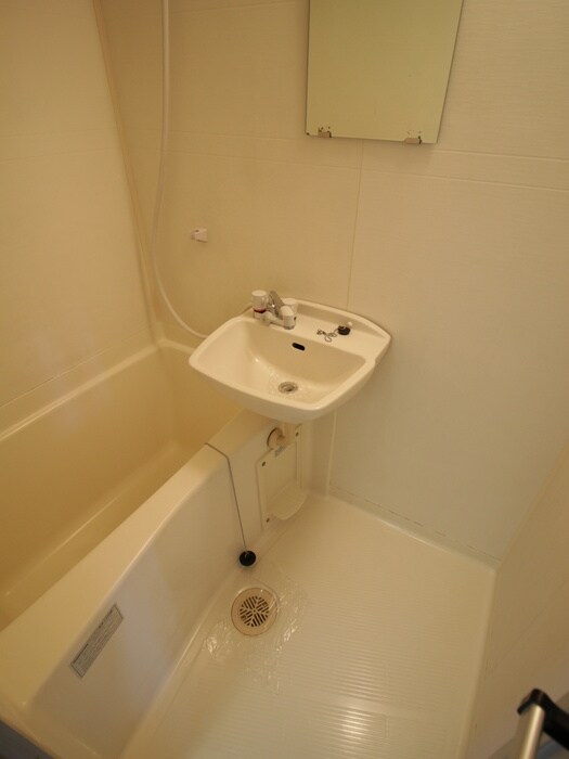 物件内観写真12　(バス／シャワールーム等)