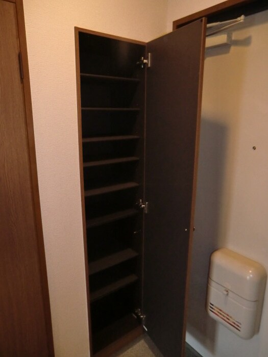 物件内観写真15　(靴箱)