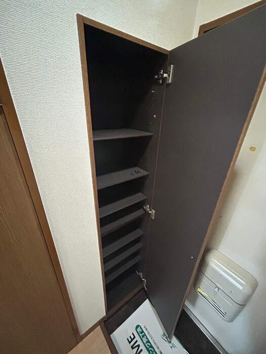 物件内観写真15　(靴箱)