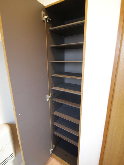 物件内観写真17　(靴箱)