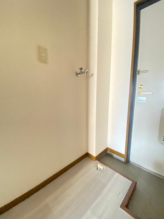 物件内観写真19　(洗濯機置場)