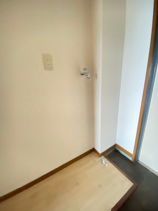 物件内観写真19　(洗濯機置場)