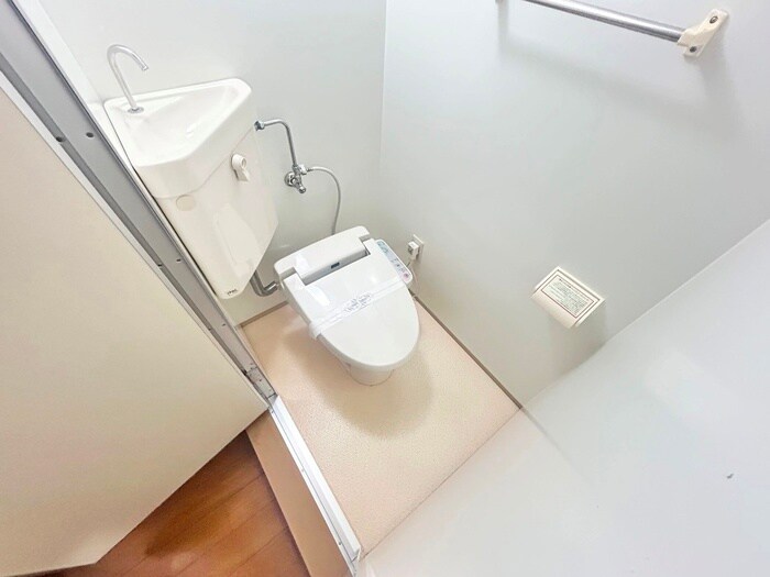 物件内観写真14　(トイレ)