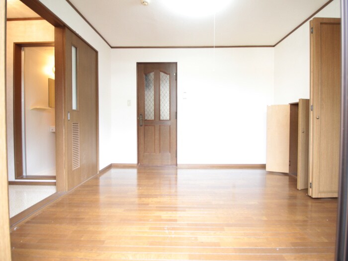 物件内観写真8　(居室)
