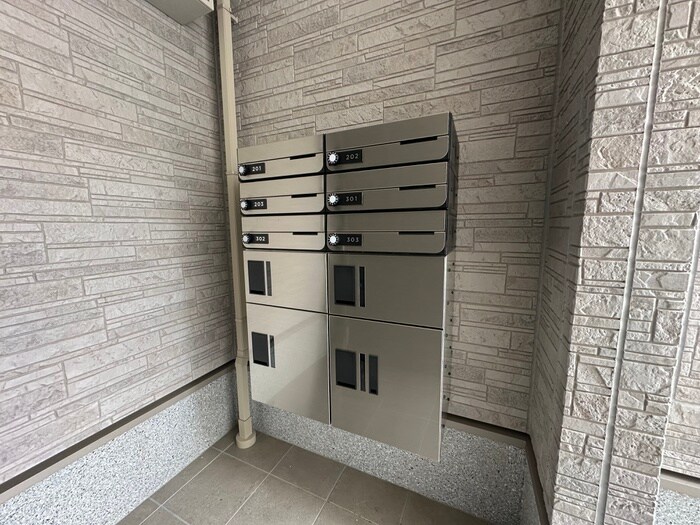 物件外観写真6　(建物設備)