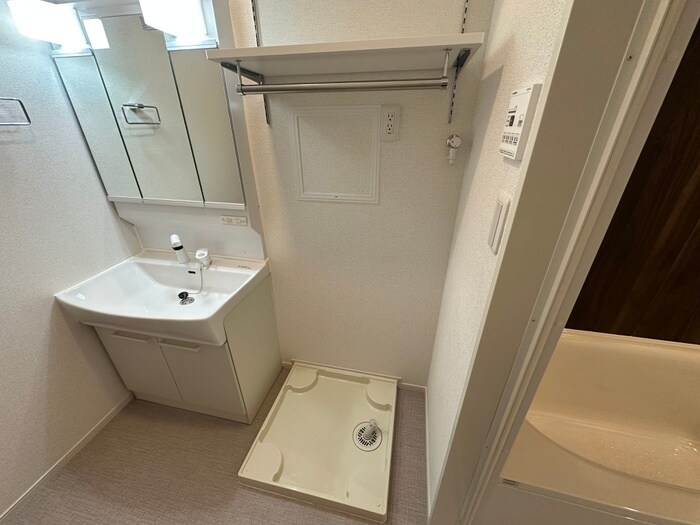 物件内観写真10　(洗濯機置場)