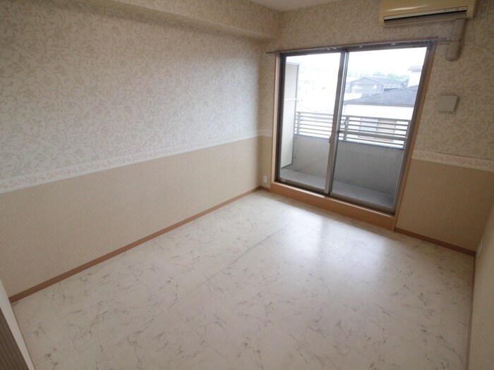 物件内観写真6　(居室)