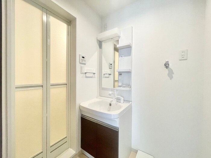 物件内観写真11　(洗面)