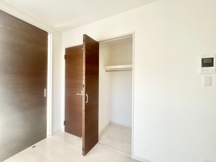 物件内観写真13　(収納)