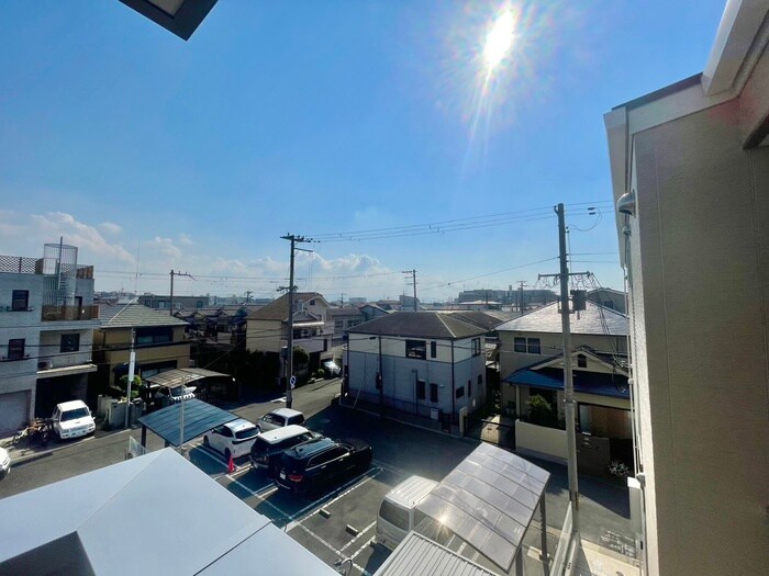 物件内観写真16　(室内からの展望)