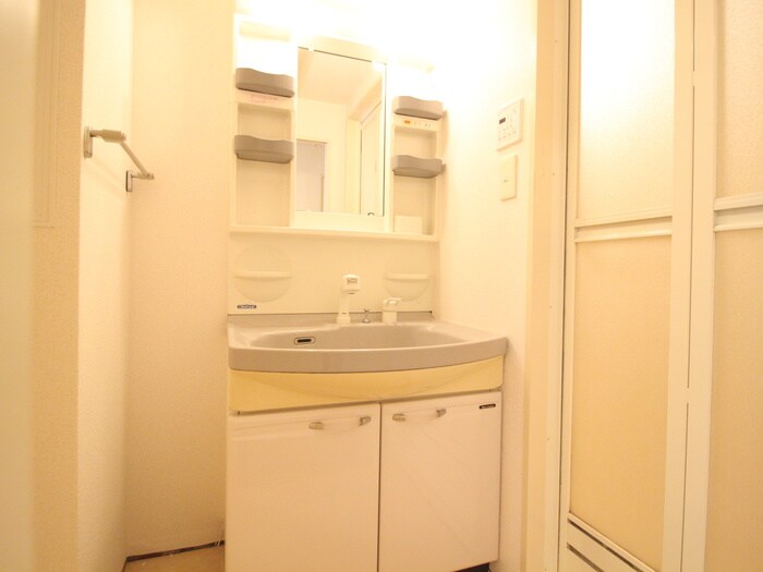 物件内観写真12　(洗面)