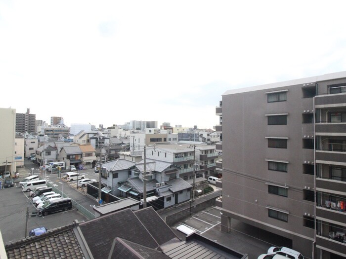 物件内観写真22　(室内からの展望)