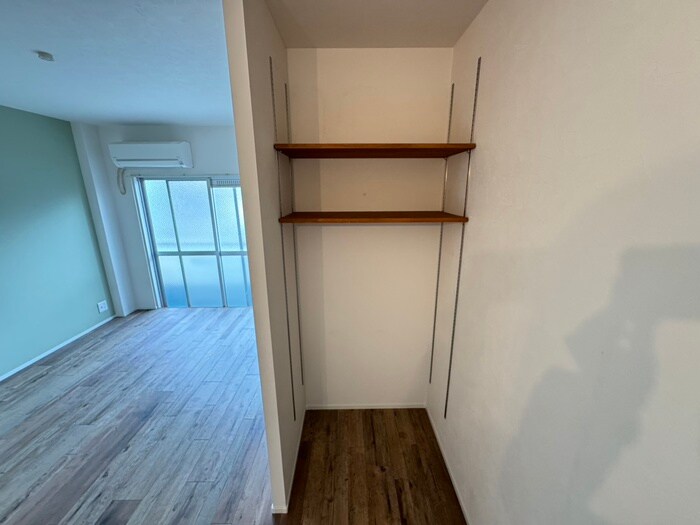 物件内観写真11　(収納)