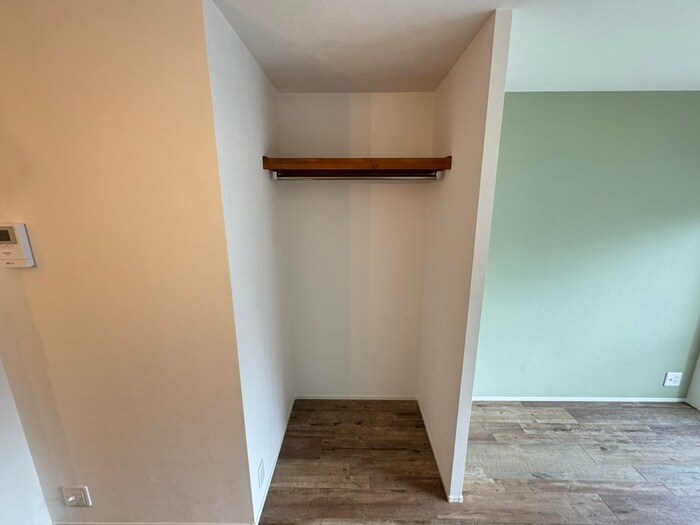 物件内観写真12　(収納)