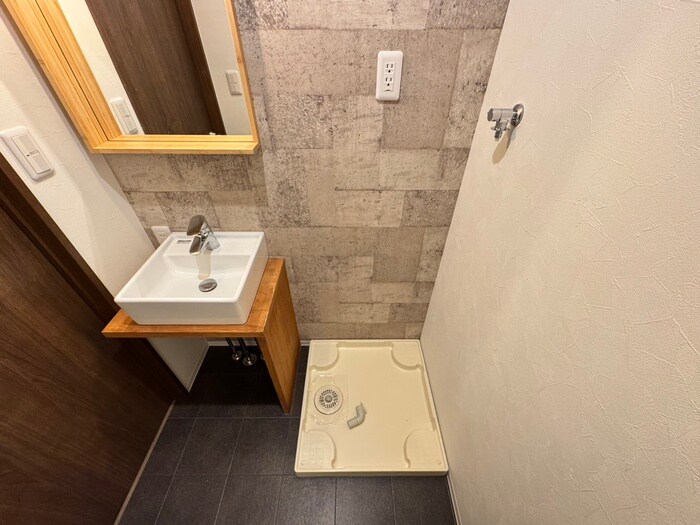 物件内観写真20　(洗濯機置場)