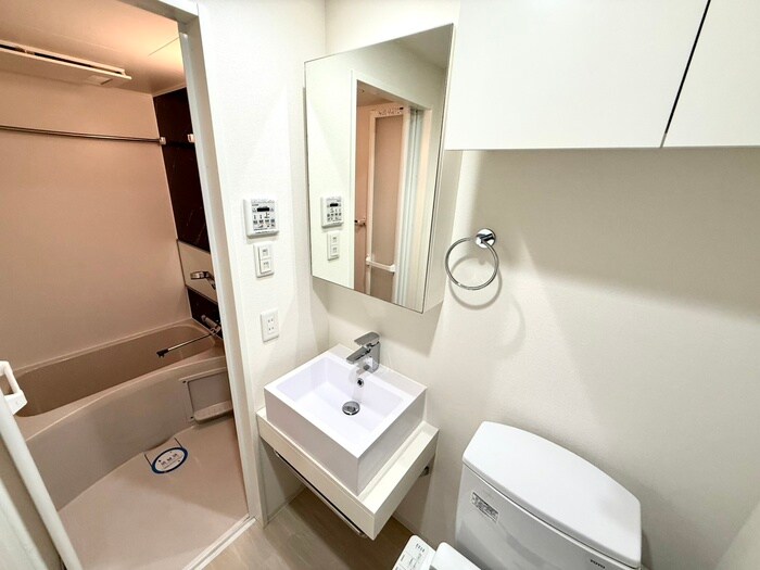 物件内観写真11　(洗面)