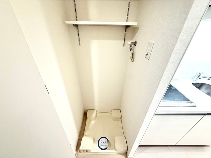 物件内観写真12　(洗濯機置場)