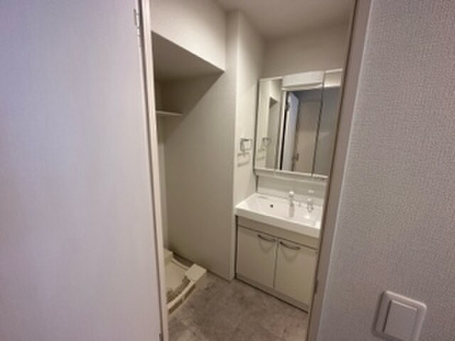 物件内観写真9　(洗面)