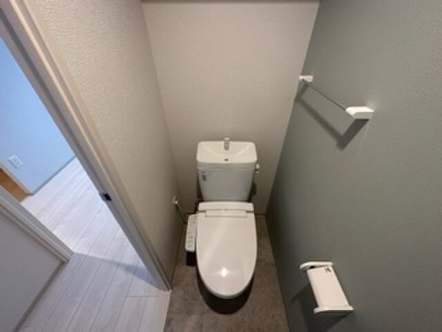 物件内観写真11　(トイレ)