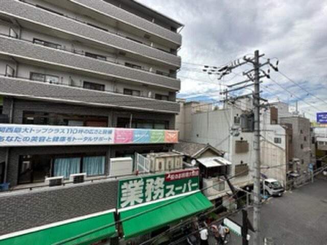 物件内観写真16　(室内からの展望)