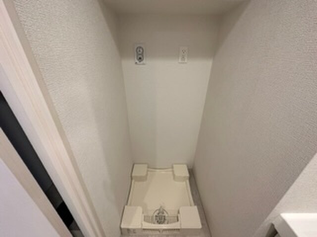 物件内観写真20　(洗濯機置場)