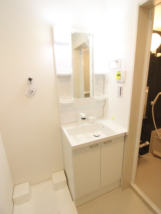 物件内観写真9　(洗面)