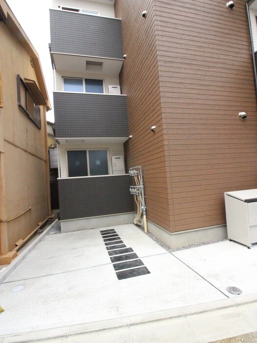 物件外観写真3　(駐輪場)