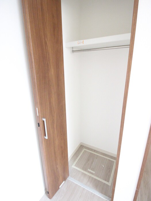 物件内観写真15　(収納)