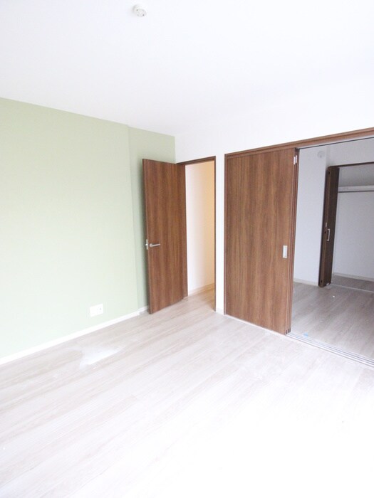 物件内観写真16　(居室)