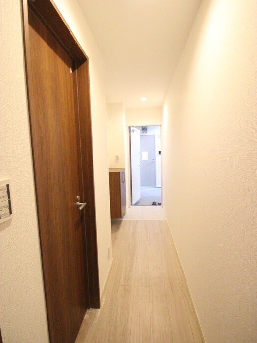 物件内観写真19　(廊下)