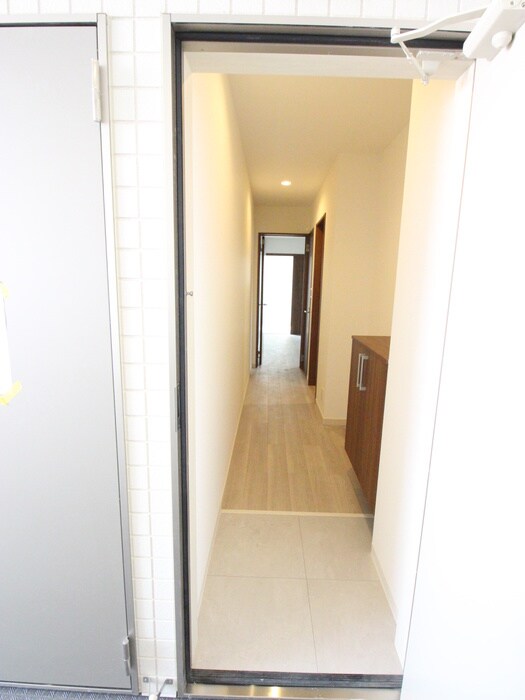 物件内観写真19　(玄関)