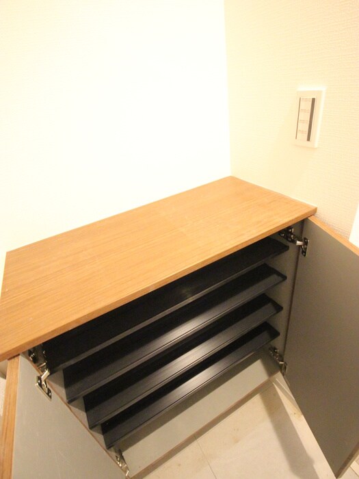 物件内観写真21　(靴箱)