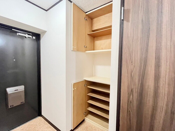 物件内観写真18　(靴箱)