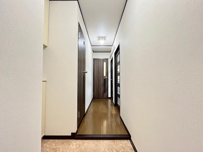 物件内観写真19　(廊下)