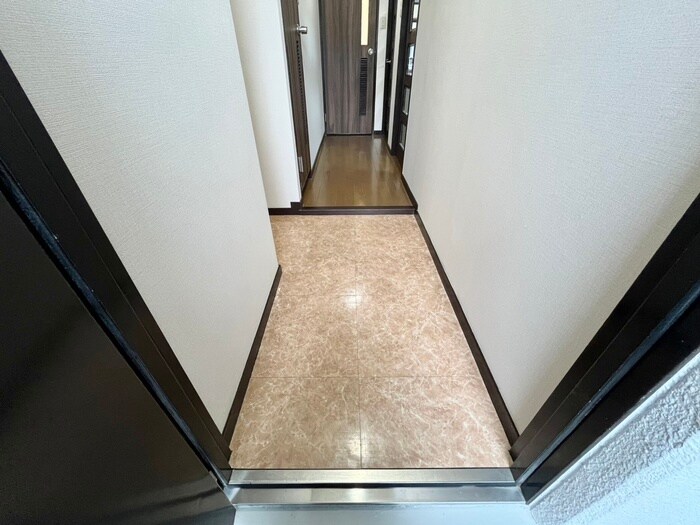 物件内観写真20　(玄関)