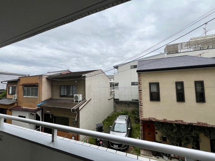 物件内観写真22　(室内からの展望)