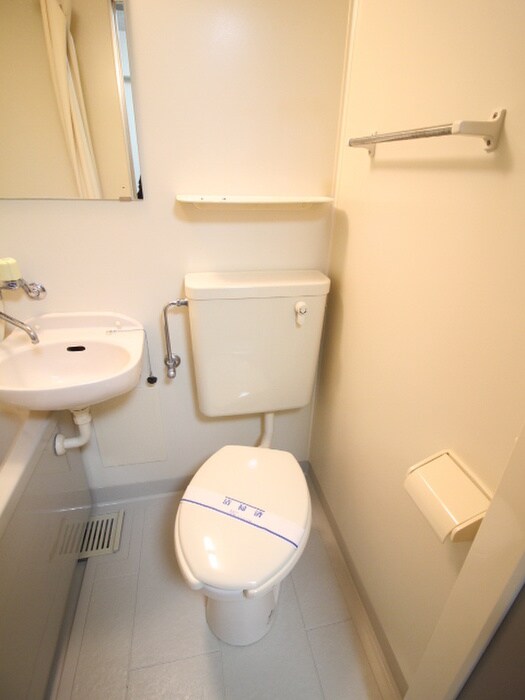 物件内観写真11　(トイレ)