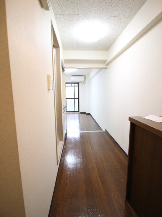 物件内観写真19　(廊下)