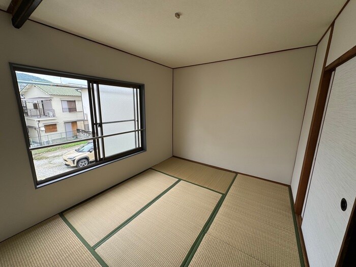 南花屋敷マンションの居室