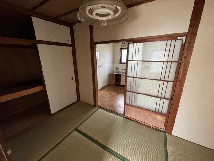 南花屋敷マンションの内観写真