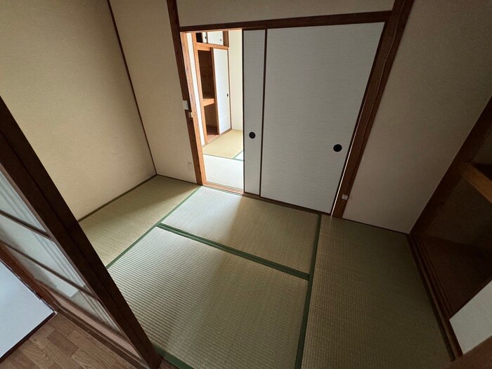 南花屋敷マンションの内観写真