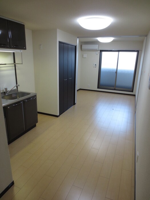 物件内観写真4　(居室)