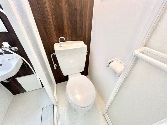 物件内観写真15　(トイレ)