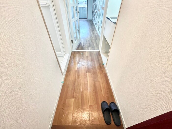 物件内観写真16　(廊下)