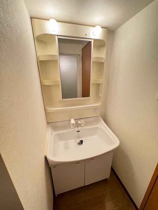 物件内観写真12　(洗面)