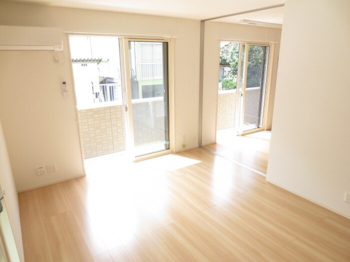 物件内観写真15　(居室)